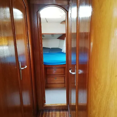 Amber Sun Boat & Breakfast Salerno