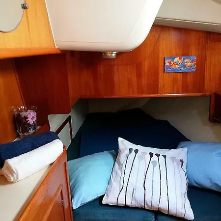 Amber Sun Boat & Breakfast Salerno
