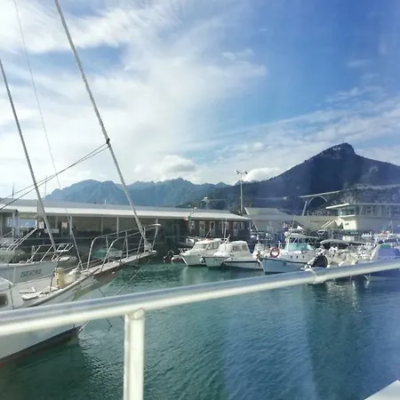 Amber Sun Boat & Breakfast